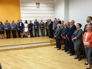 Zdjęcie ilustruje uroczystości związane z Świętem Policji, które odbyły się w Urzędzie Miasta we Włocławku.