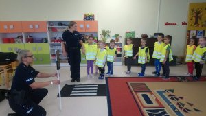 Spotkanie policjantów z przedszkolakami w ramach akcji EDWARD
