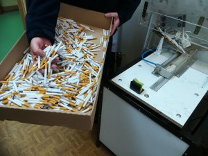 papierosy bez polskich znaków akcyzy luzem w kartonie